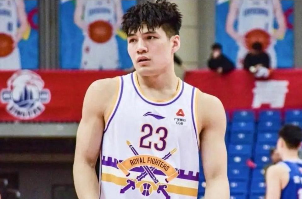 到张镇麟的, 北控男篮主 到张镇麟的, 北控男篮主