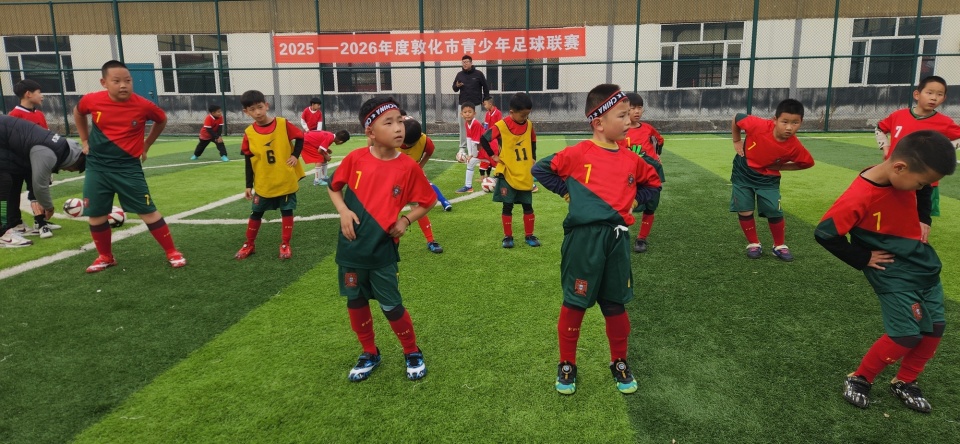校园足球运 校园足球运