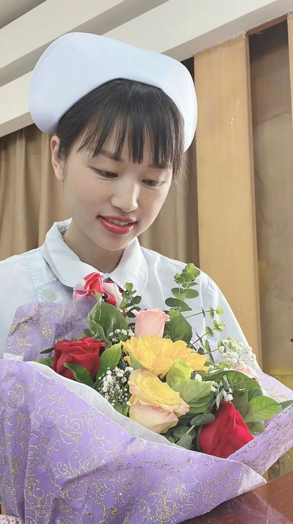 领导的形象, 去全职跑马, 情已经告一